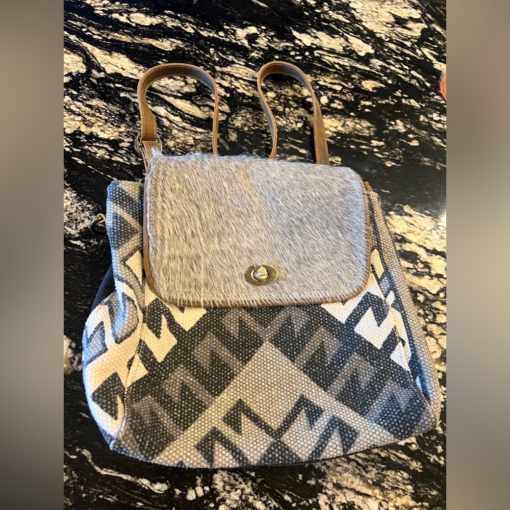 Myra bag, backpack style